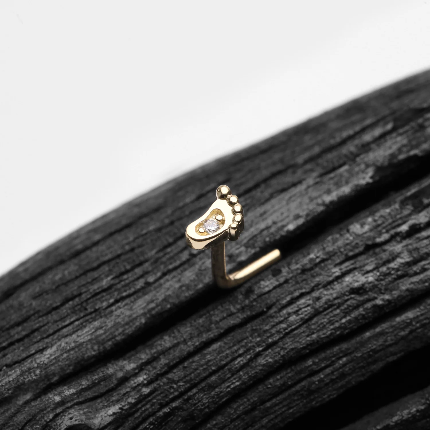 14 Karat Gold Adorable Baby Foot Sparkle L-Shaped Nose Ring - Image 2