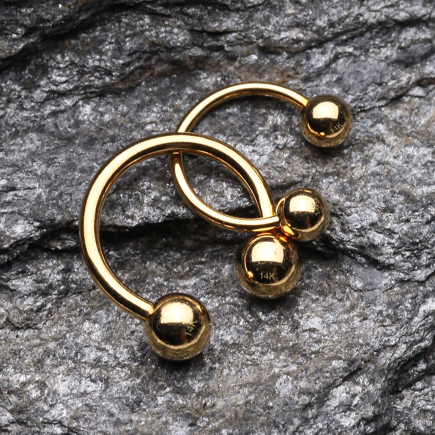 14 Karat Gold Ball End Horseshoe Circular Barbell - Image 2