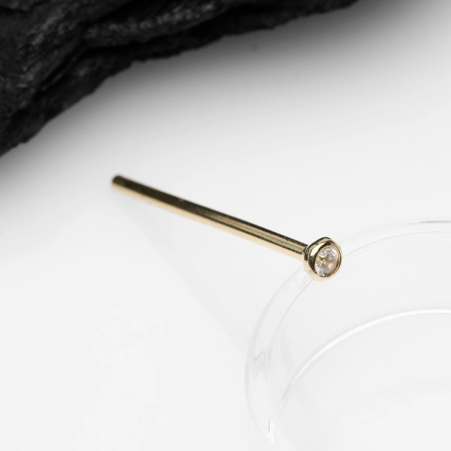 14 Karat Gold Bezel Set Sparkle Fishtail Nose Ring - Image 2