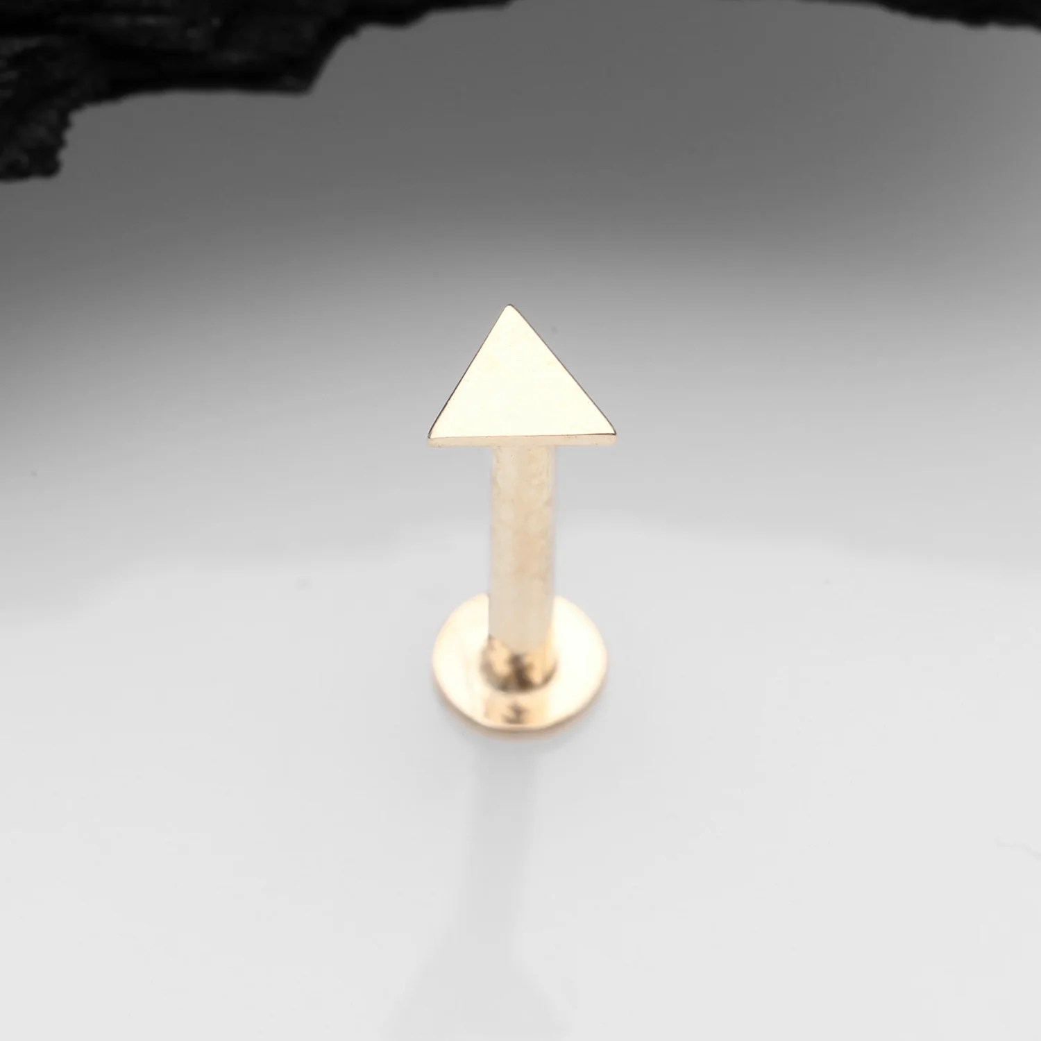 14 Karat Gold OneFit Threadless Flat Triangle Top Flat Back Stud Labret - Image 2