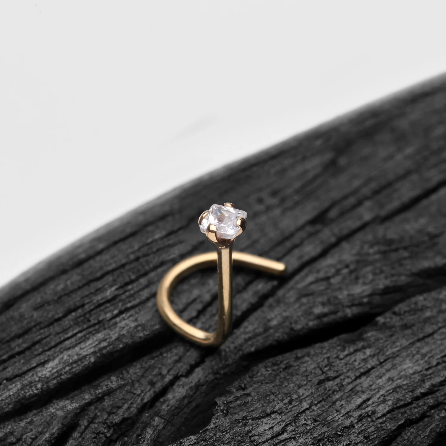 14 Karat Gold Square Prong Set Gem Sparkle Nose Screw Ring - Image 2