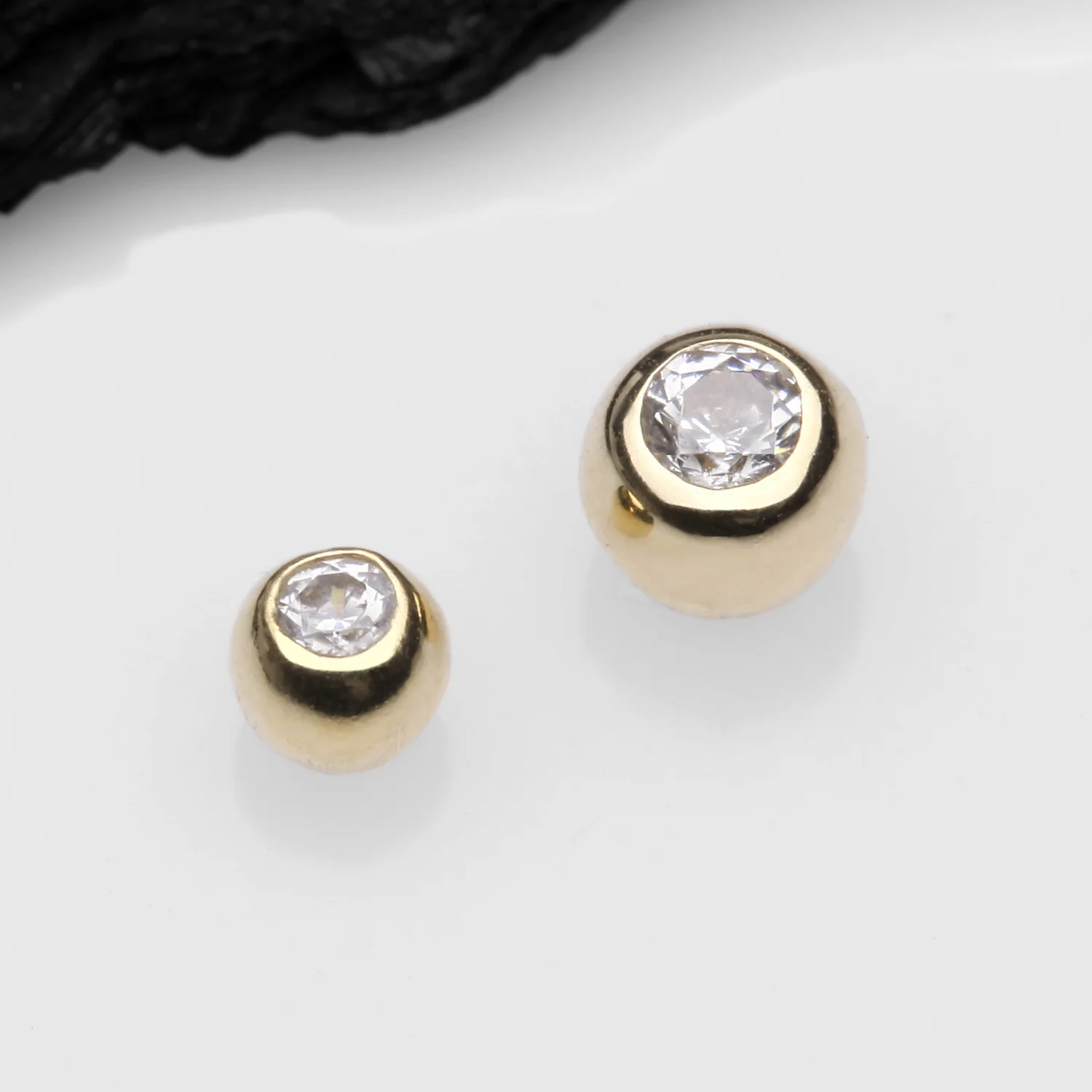 14 Karat Gold Threaded Solid Gem Ball Top Part - Image 2