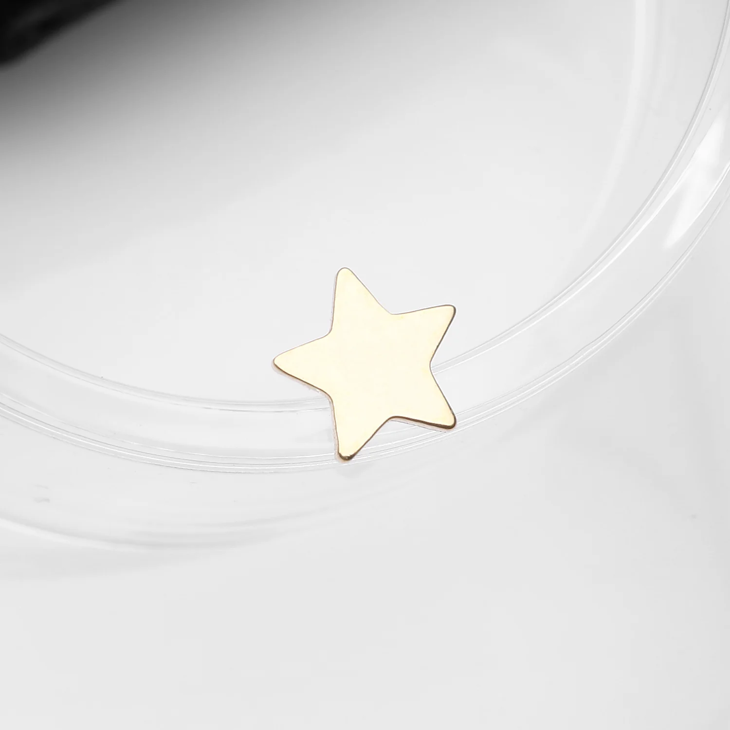14 Karat Gold OneFit Threadless Flat Star Top Part - Image 2