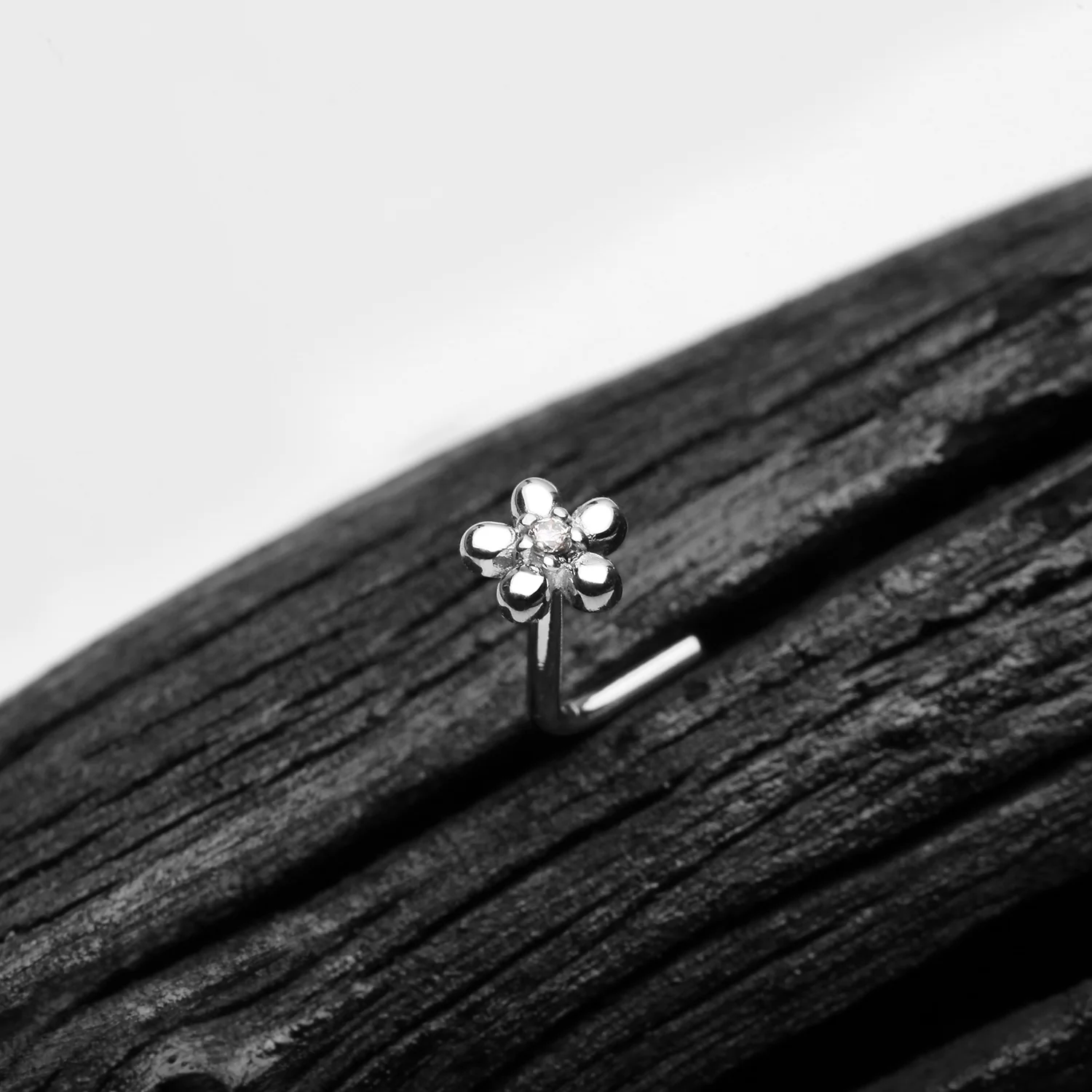 14 Karat White Gold Adorable Flower Sparkle L-Shaped Nose Ring - Image 2