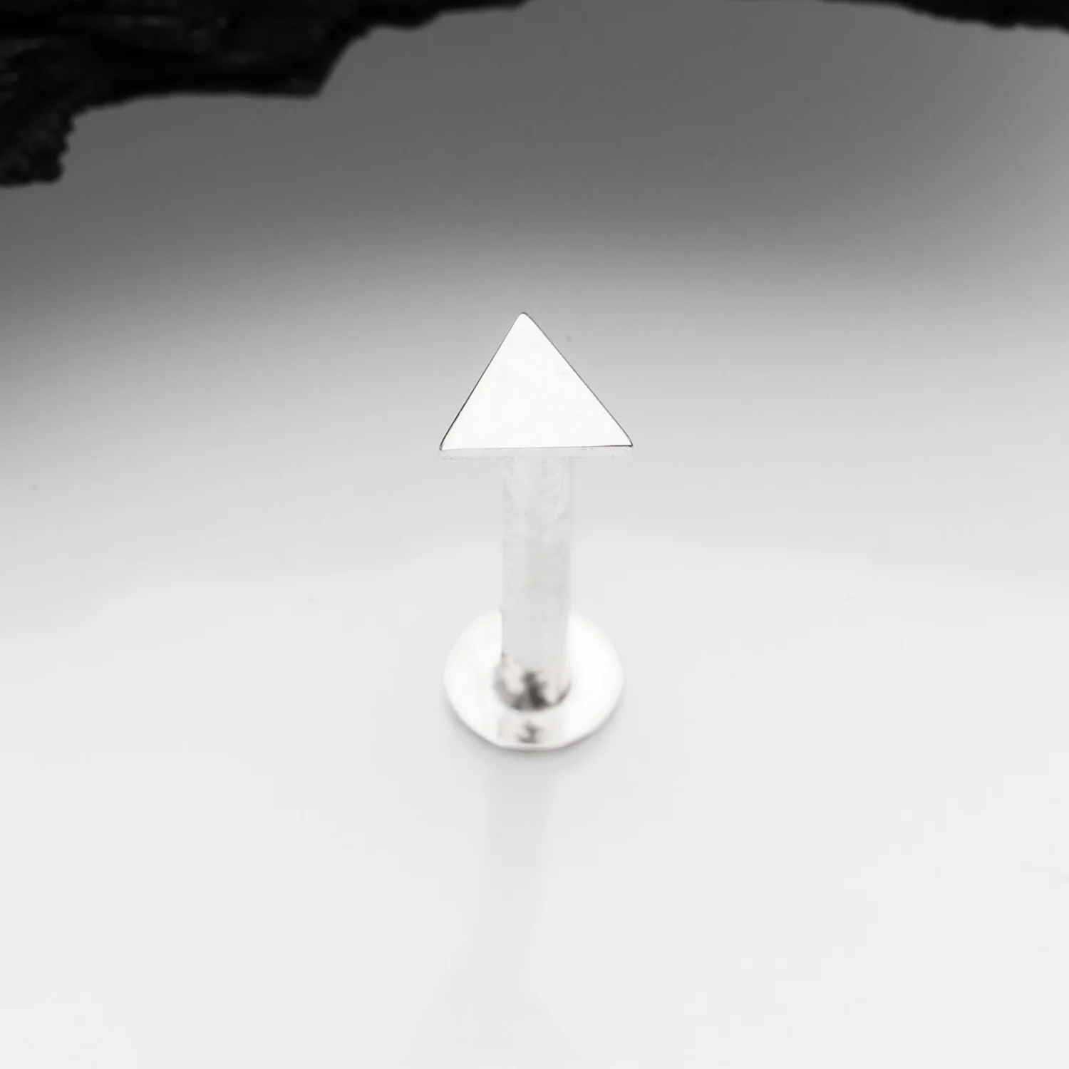 14 Karat White Gold OneFit Threadless Flat Triangle Top Flat Back Stud Labret - Image 2