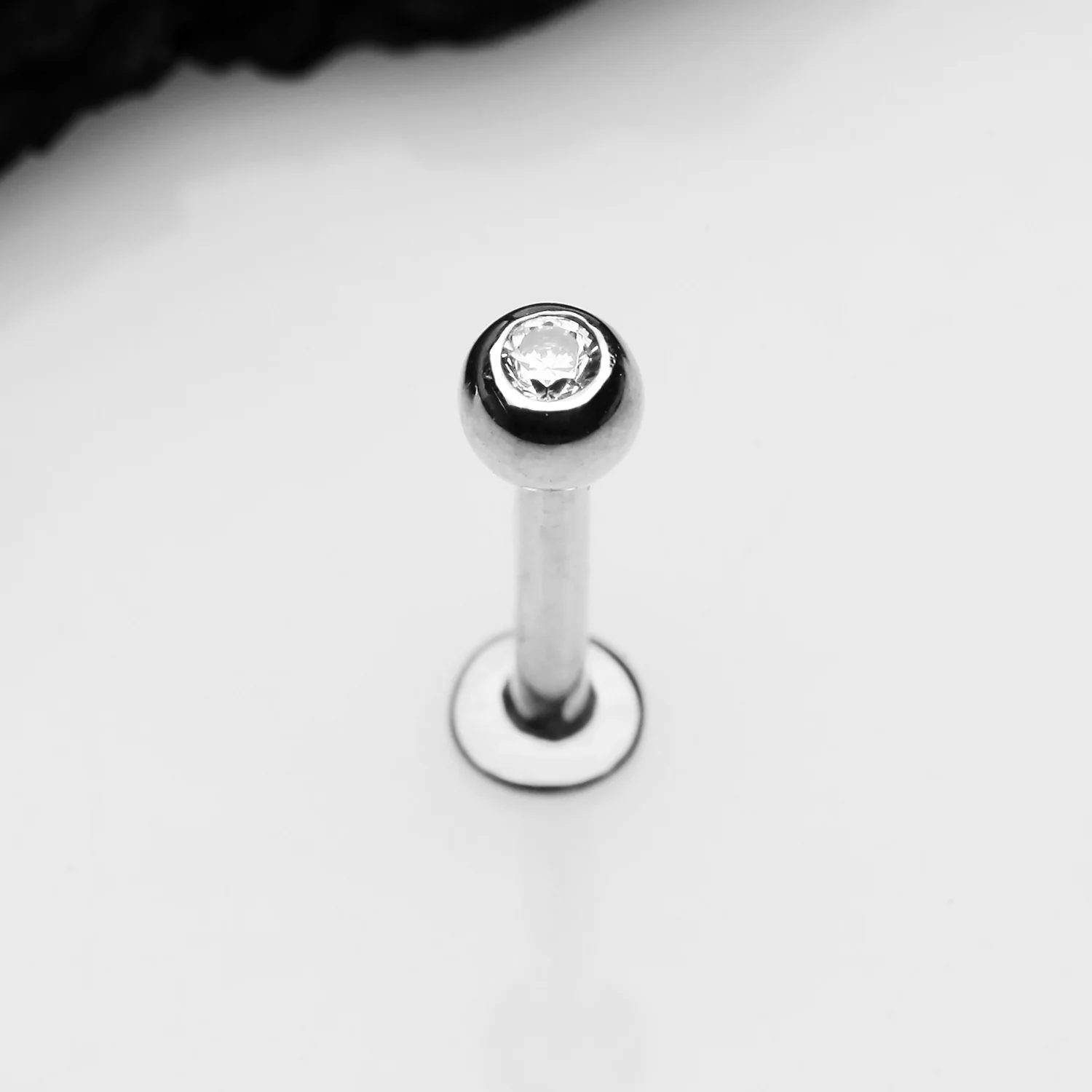 14 Karat White Gold Gem Ball Top Flat Back Stud Labret - Image 2