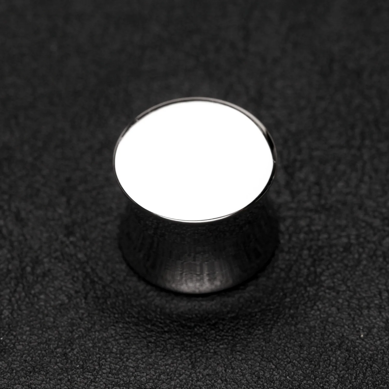 A Pair of Basic Steel Solid Double Flared Ear Gauge Plug - Image 2
