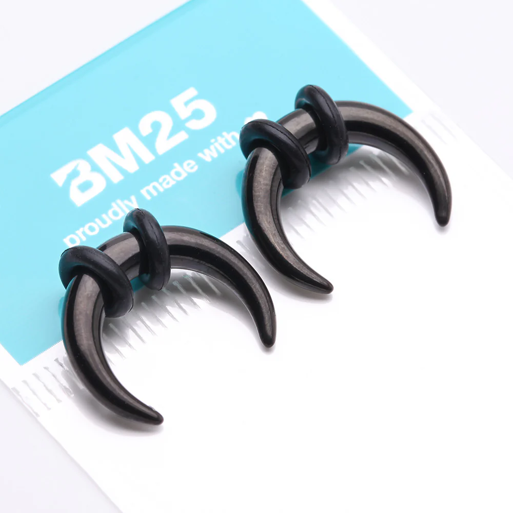 A Pair of Blackline Buffalo Pincher Hanging Steel Taper with O-Rings - Image 4
