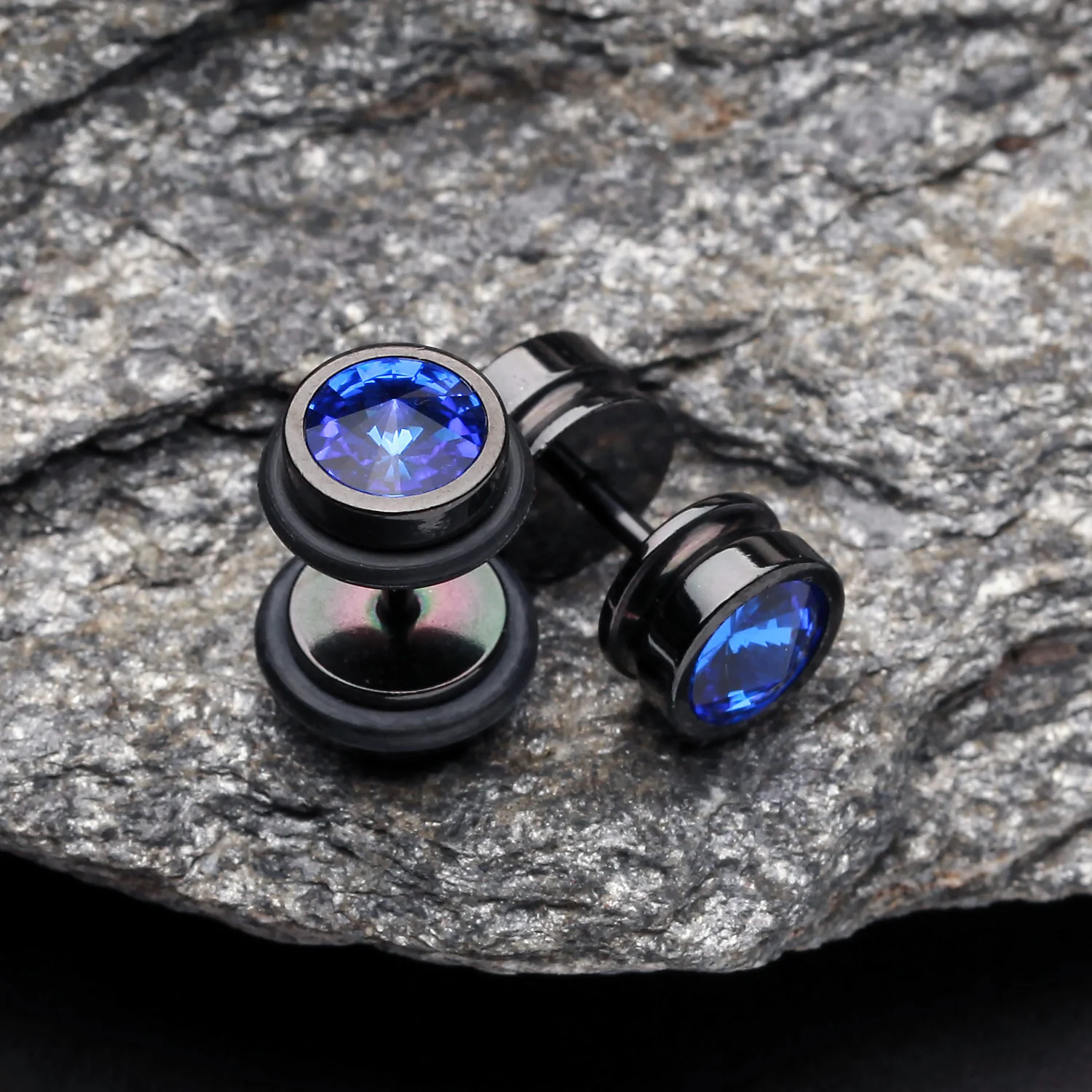 A Pair of Blackline Pointy Crystalline Faux Gauge Plug Earring - Image 2
