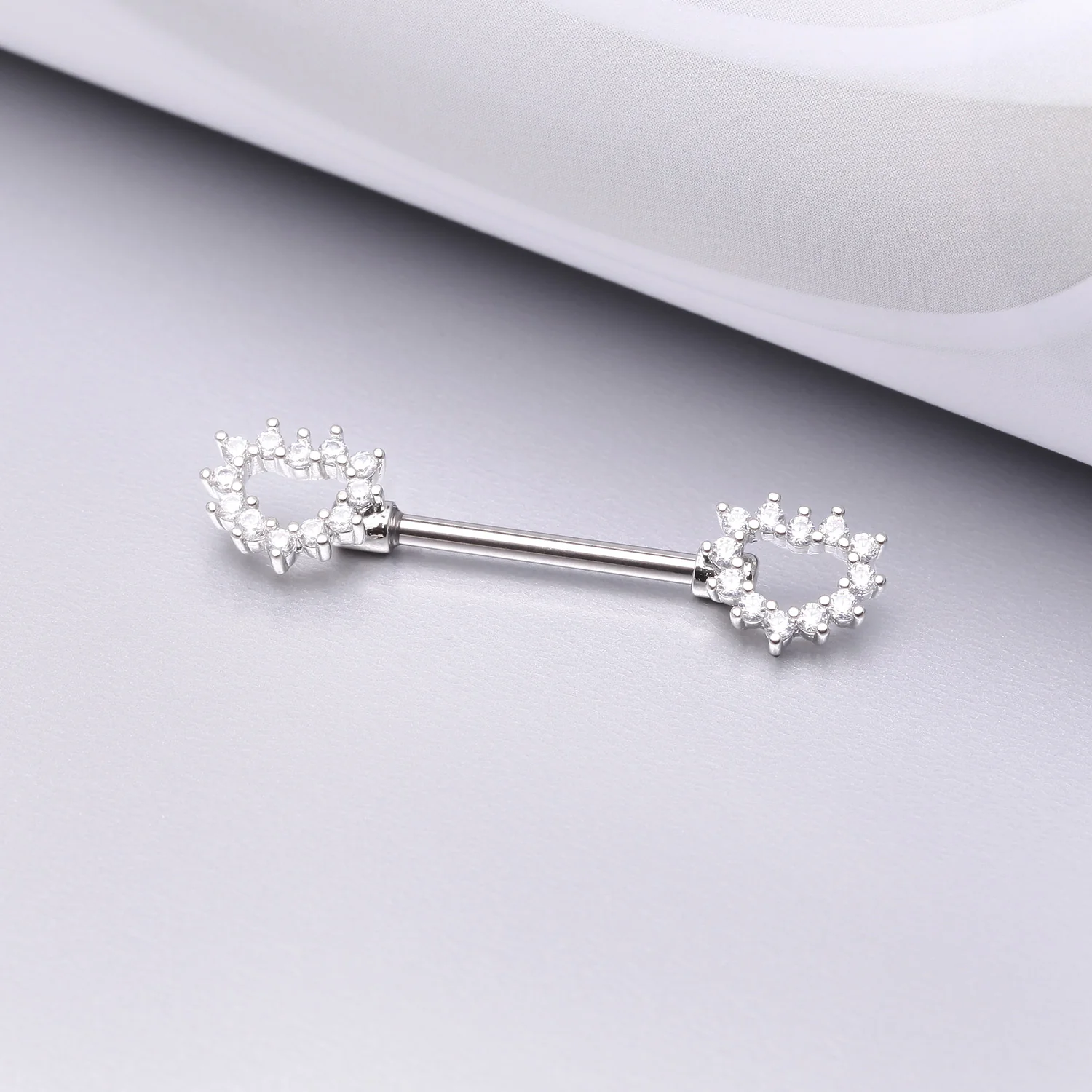 A Pair of Brilliant Sparkle Hollow Heart Nipple Barbell - Image 2