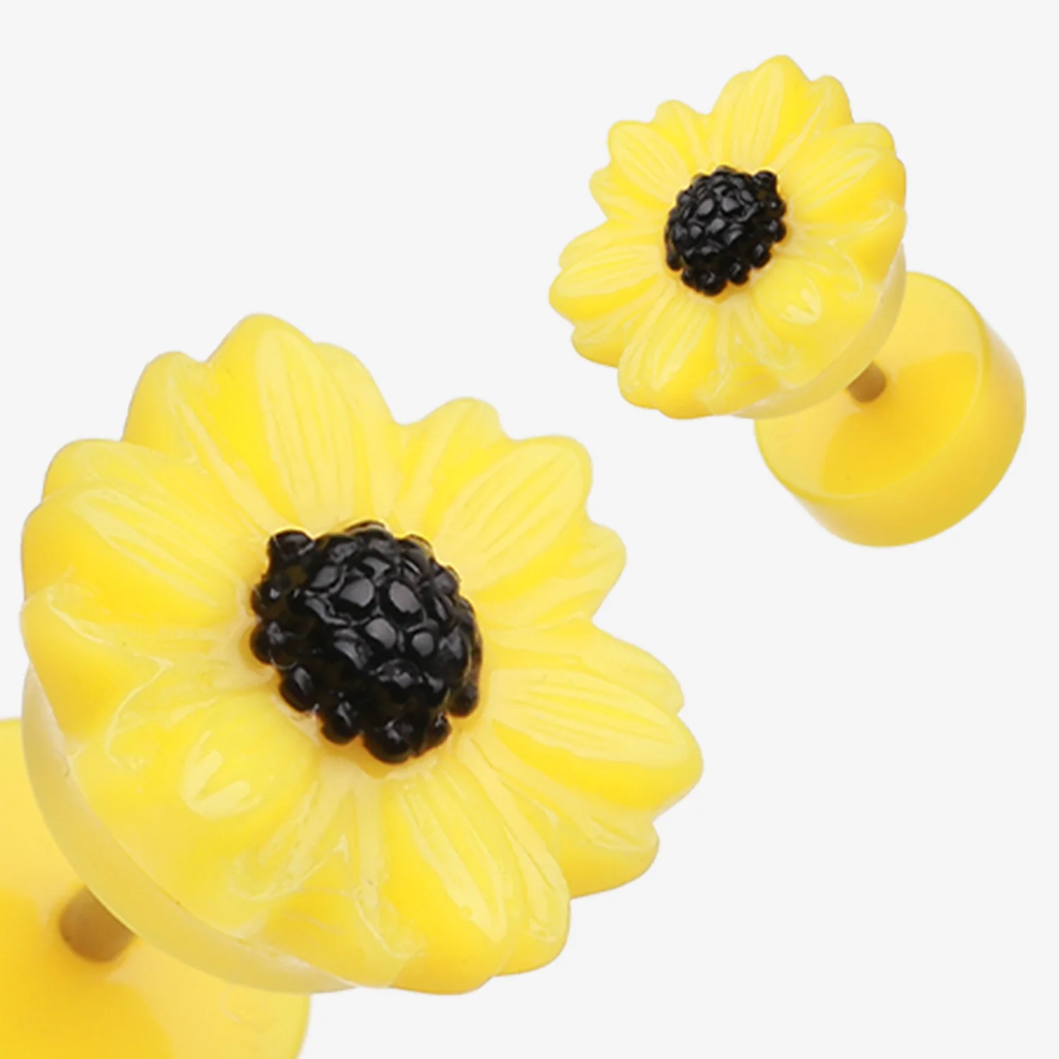 A Pair of Cutesy Daisy Flower Acrylic Fake Plug - Image 2
