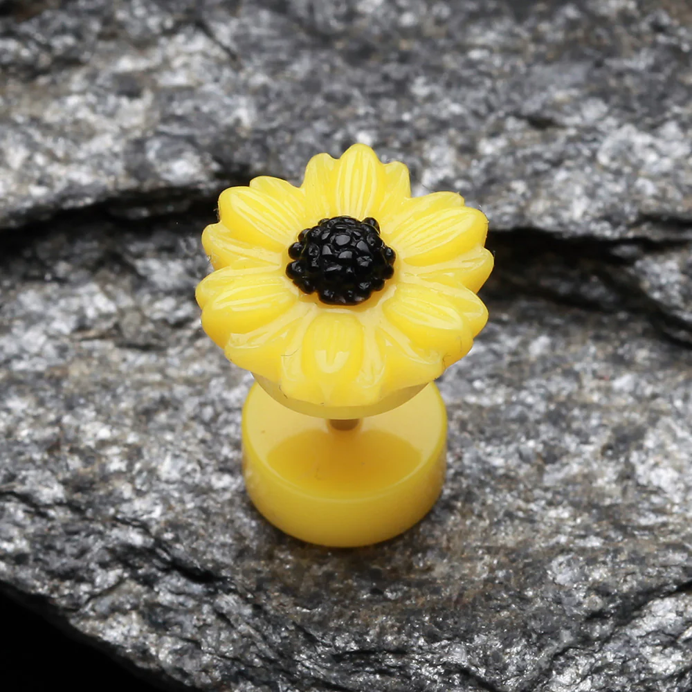 A Pair of Cutesy Daisy Flower Acrylic Fake Plug - Image 3