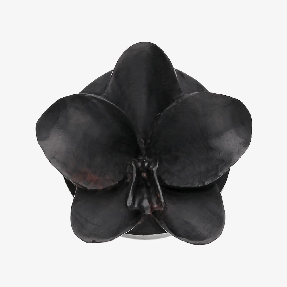 A Pair of Divine Orchid Organic Arang Wood Ear Gauge Plug - Image 3