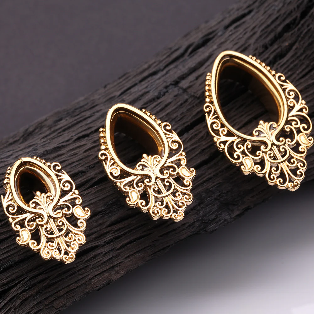 A Pair of Golden Majestic Filigree Teardrop Steel Double Flared Tunnel Plug - Image 4