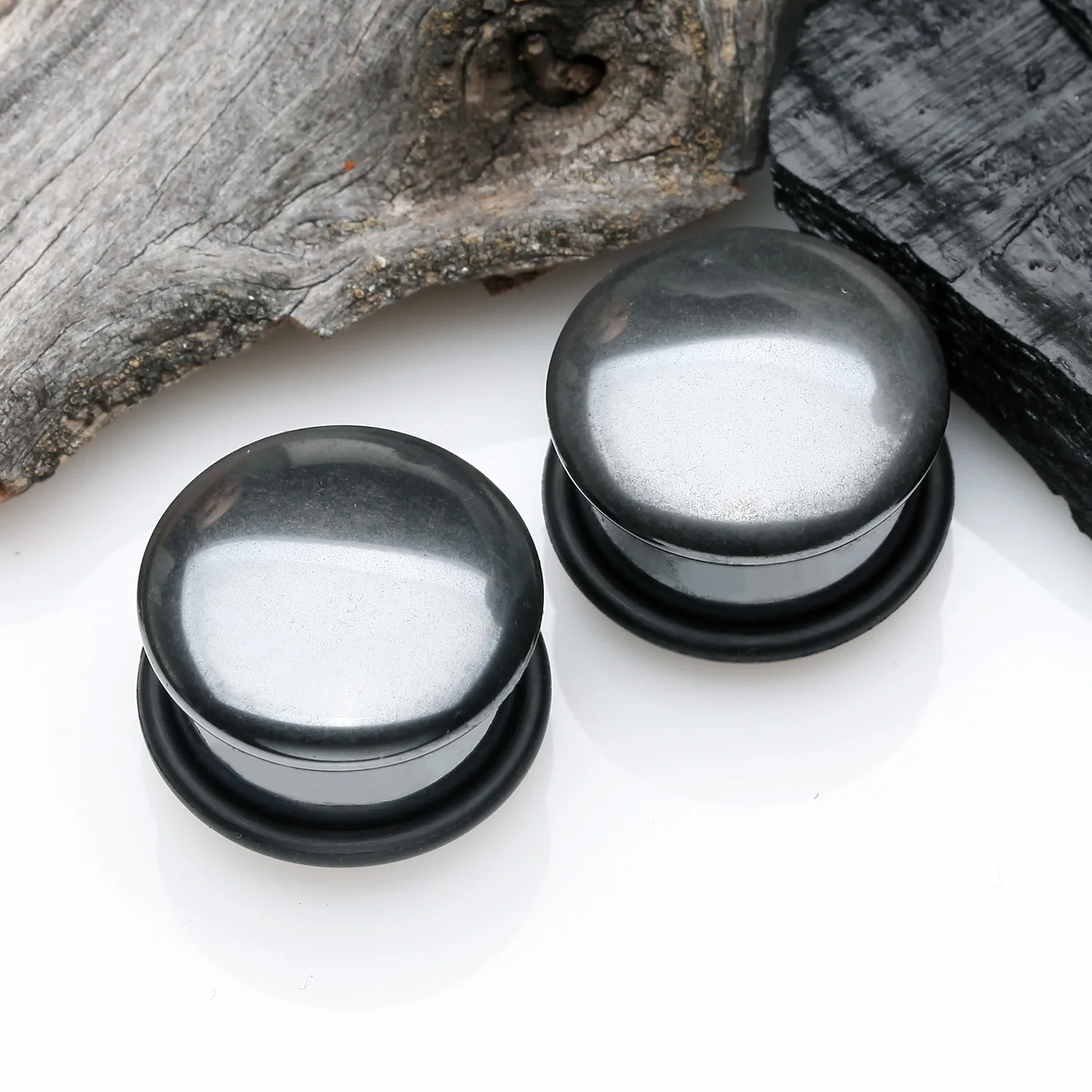 A Pair of Hematite Stone Single Flared Plug with O-Ring - Image 2