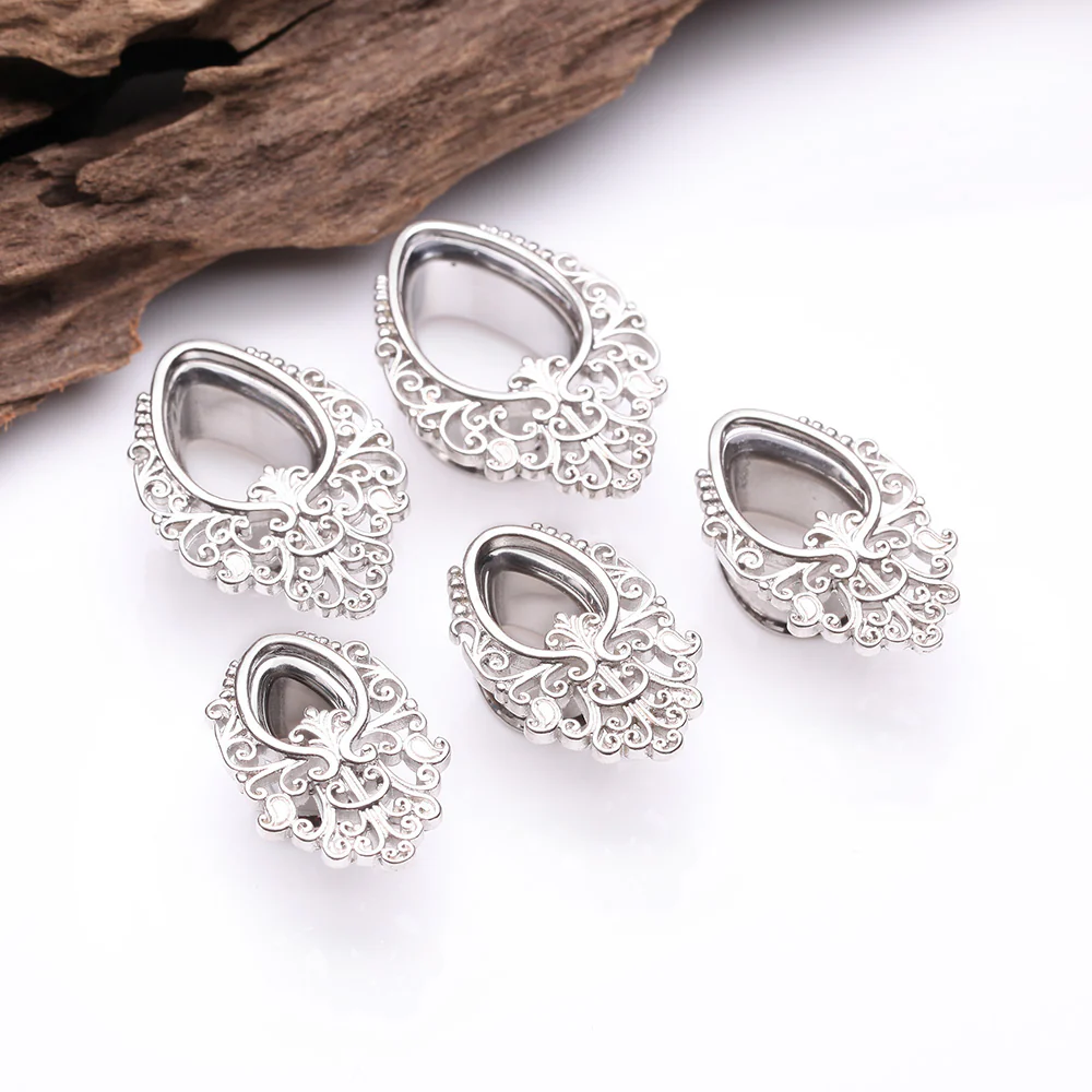 A Pair of Majestic Filigree Teardrop Steel Double Flared Tunnel Plug - Image 3