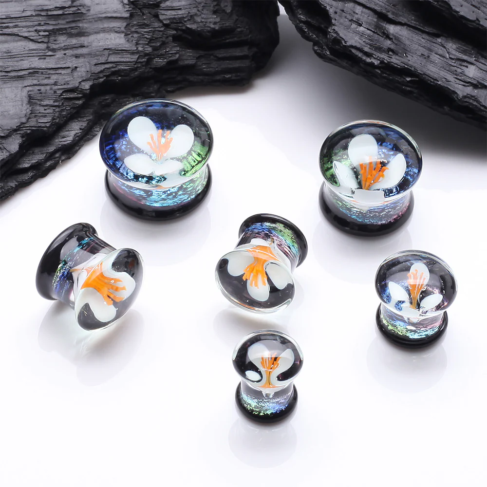 A Pair of Mystic Flower Double Flared Glass Plug - Image 3