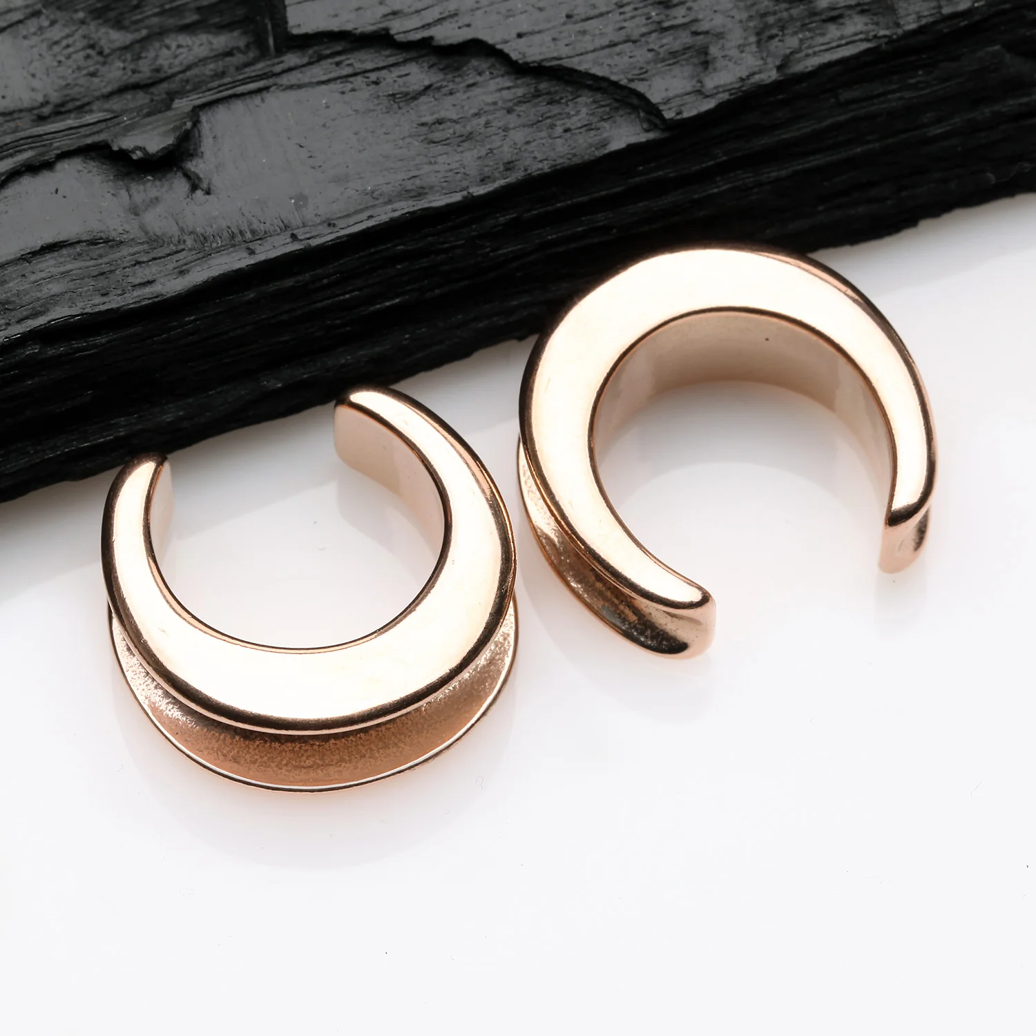 A Pair of Rose Gold Classic Saddle Spreader Steel Double Flared Ear Plug - Image 2
