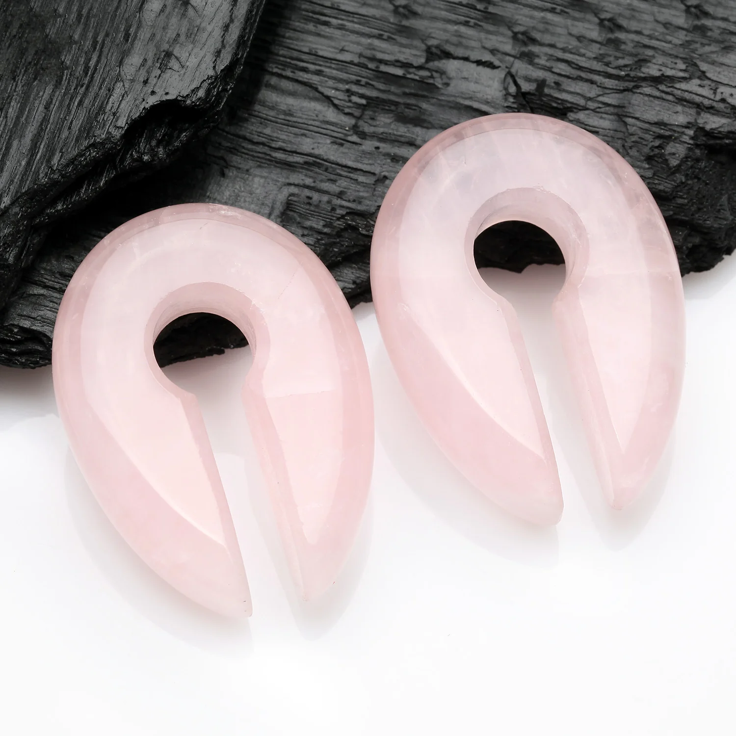 A Pair of Rose Quartz Stone Keyhole Ear Weight Gauge Hanger - Image 2