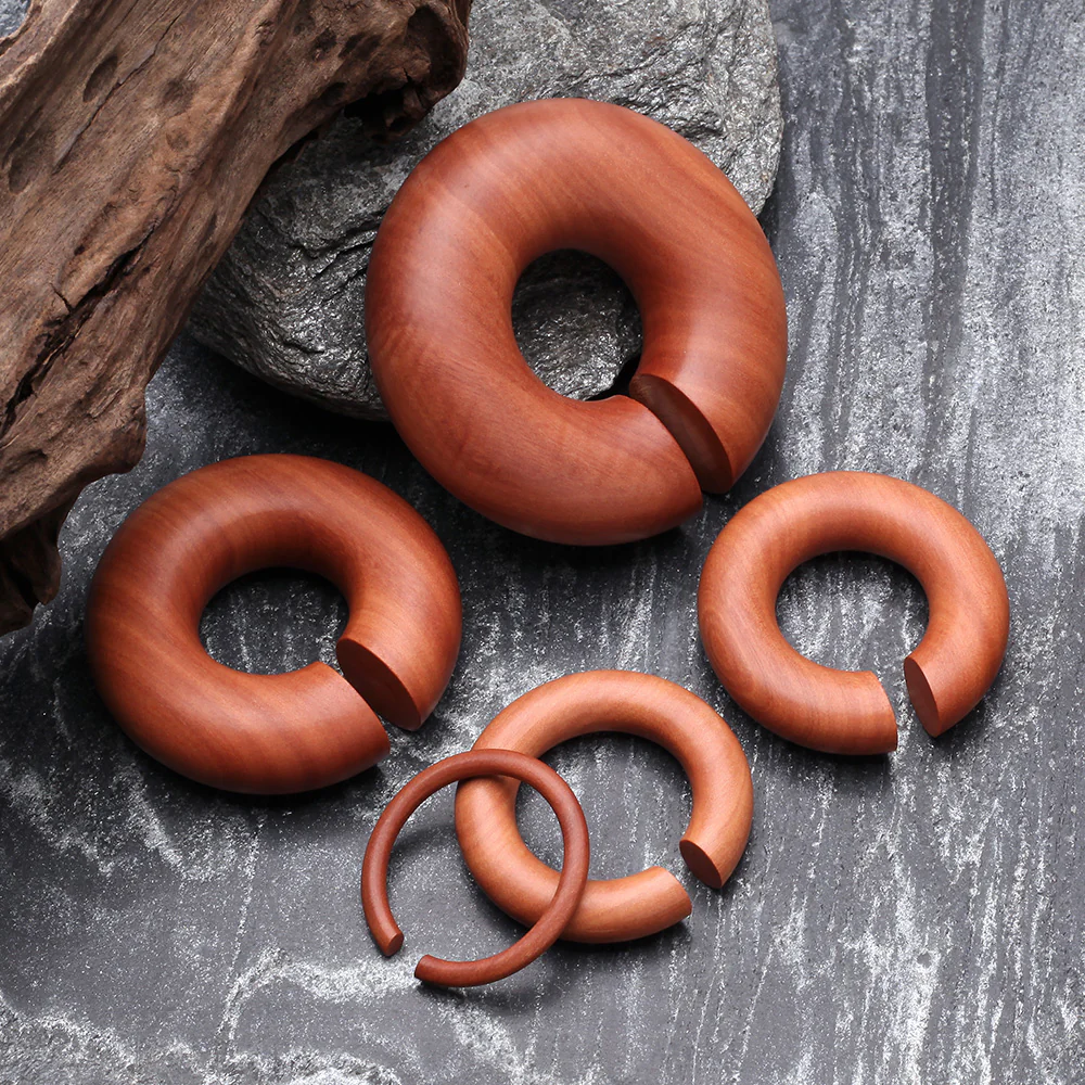 A Pair of Sabo Wood Hoop Hanger Plug - Image 3