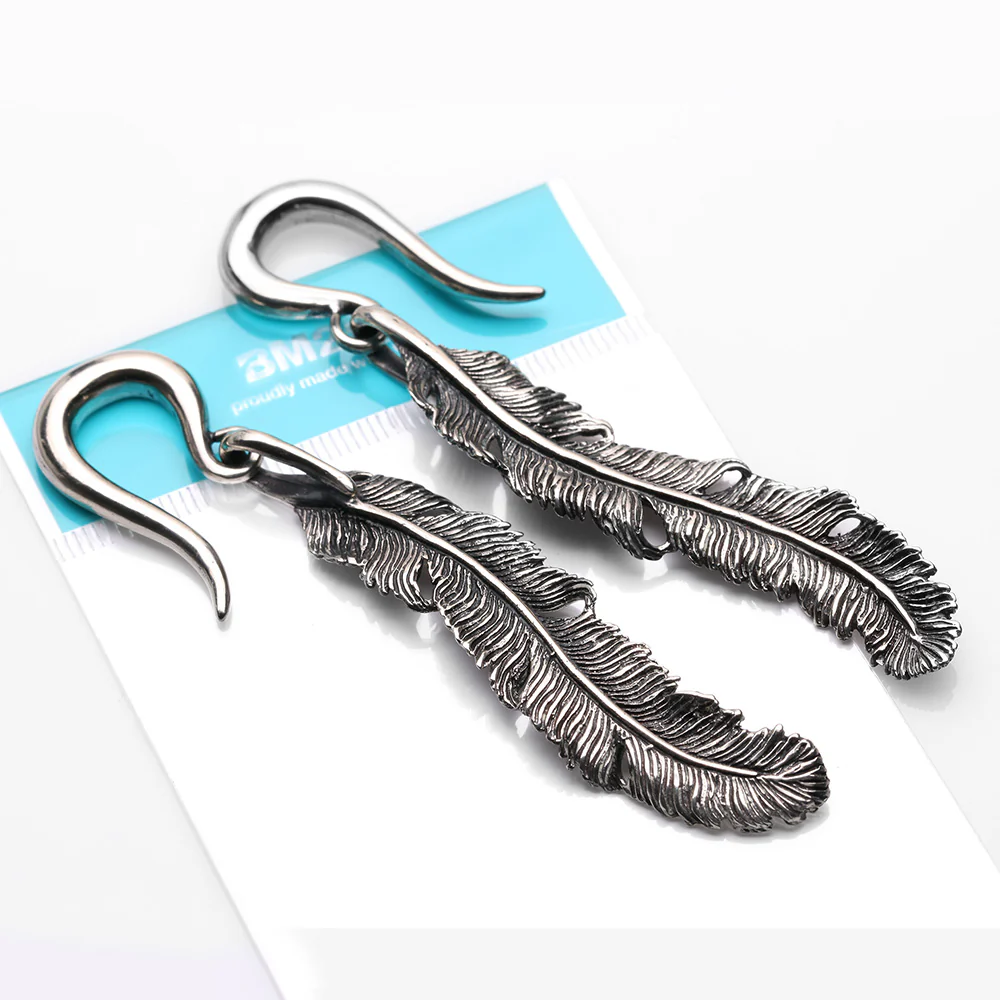 A Pair of Vintage Enchanted Bali Feather White Brass Ear Weight Hanger - Image 5