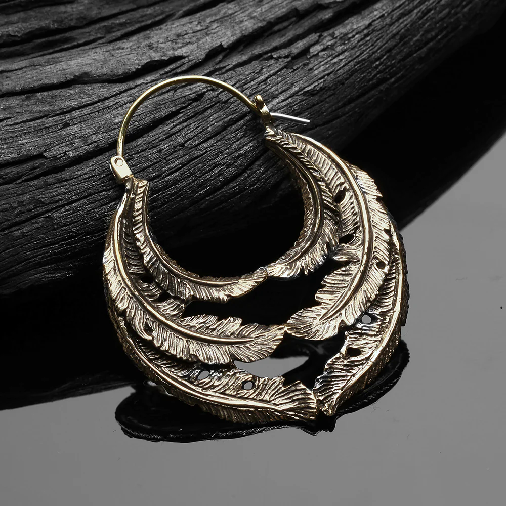 A Pair of Vintage Goddess Leaflet Loops Golden Brass Plug Hoop Earring - Image 3
