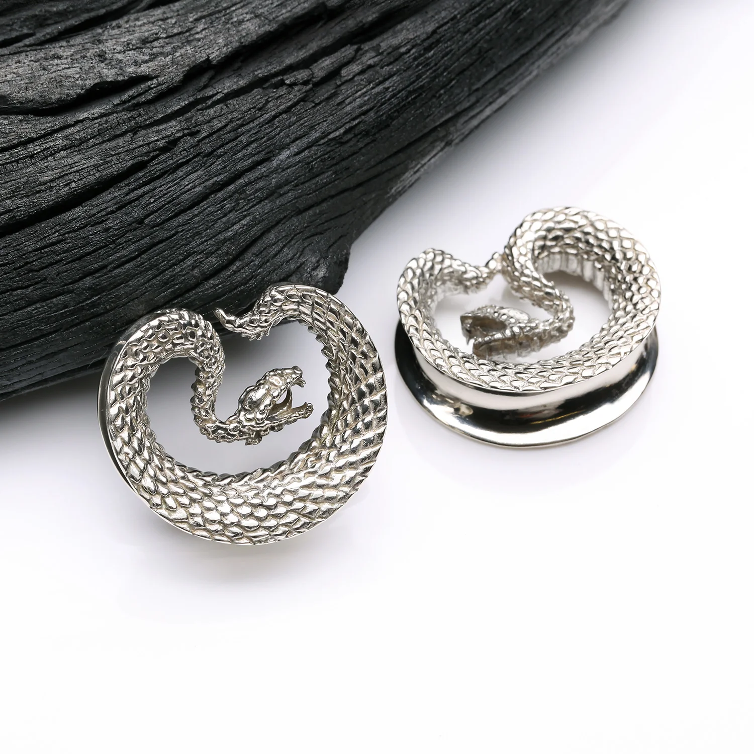 A Pair of White Brass Vicious Viper Snake Saddle Tunnel Plug - Image 2