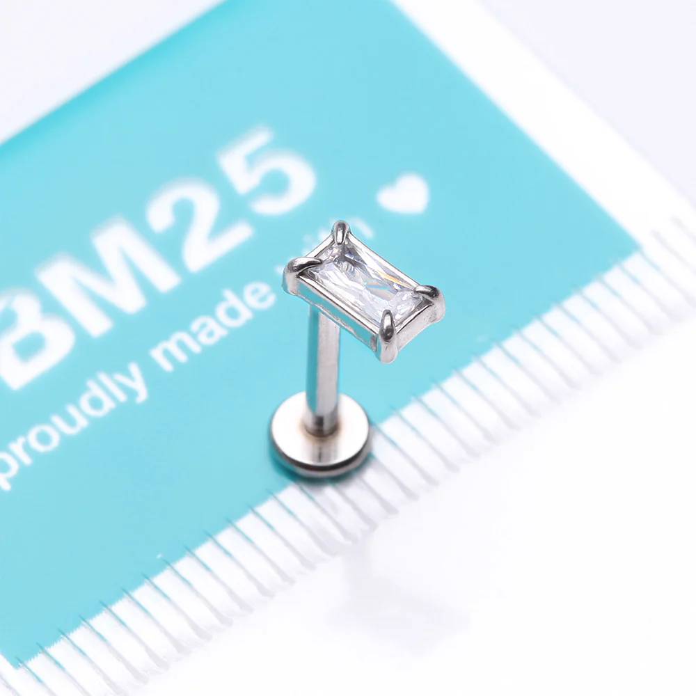Baguette Prong Set Sparkle Top Internally Threaded Labret Flat Back Stud - Image 4