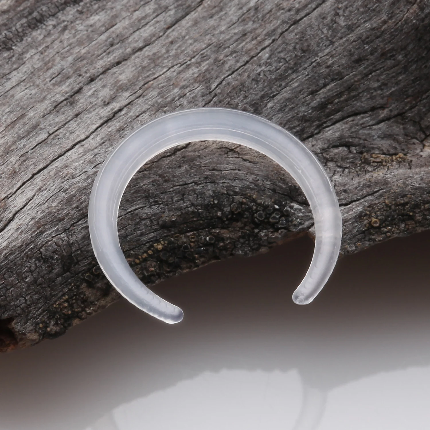 Bio-Flexible Soft Touch Septum Retainer - Image 2