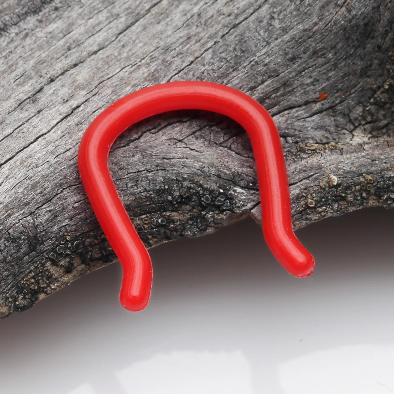 Bio-Flexible Soft Touch Septum Retainer - Image 2
