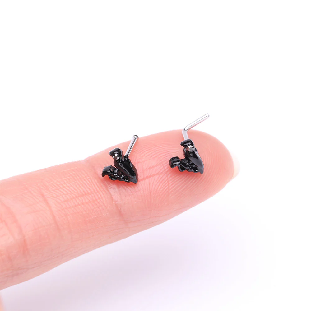 Black Raven Sparkle L-Shaped Nose Ring - Image 3