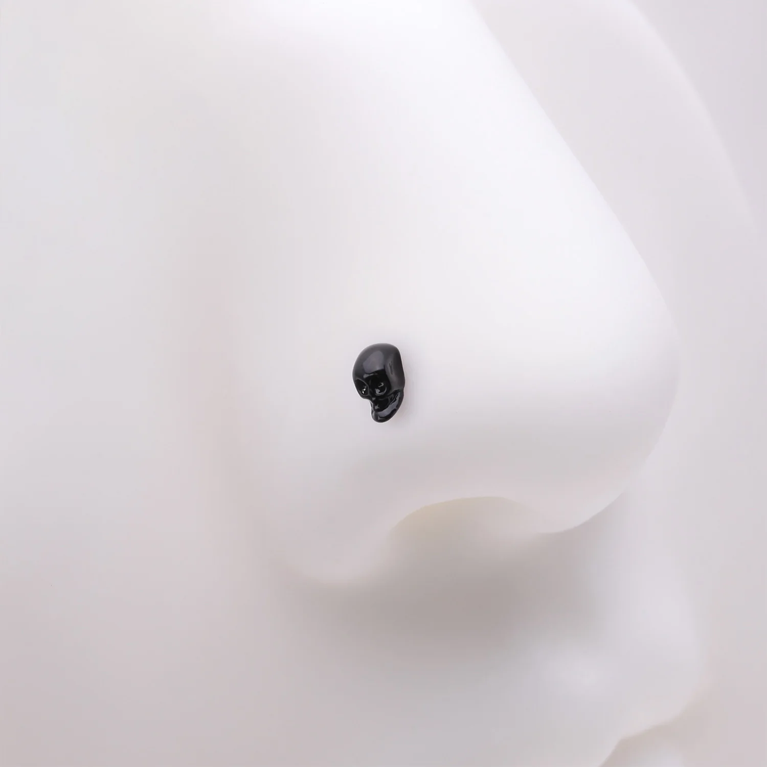 Blackline Death Skull Head L-Shaped Nose Ring - Image 2