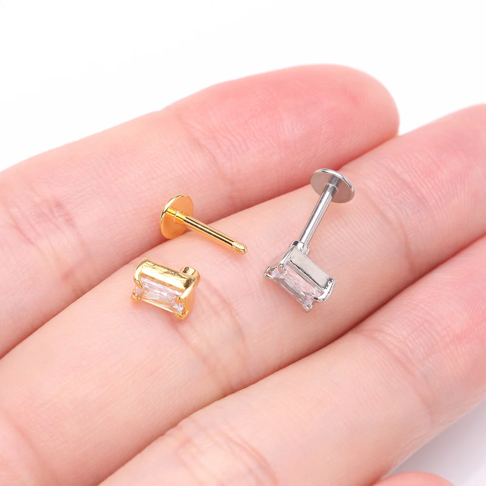 Brilliant Sparkle Baguette Prong Gem Top Flat Back Stud Labret - Image 4