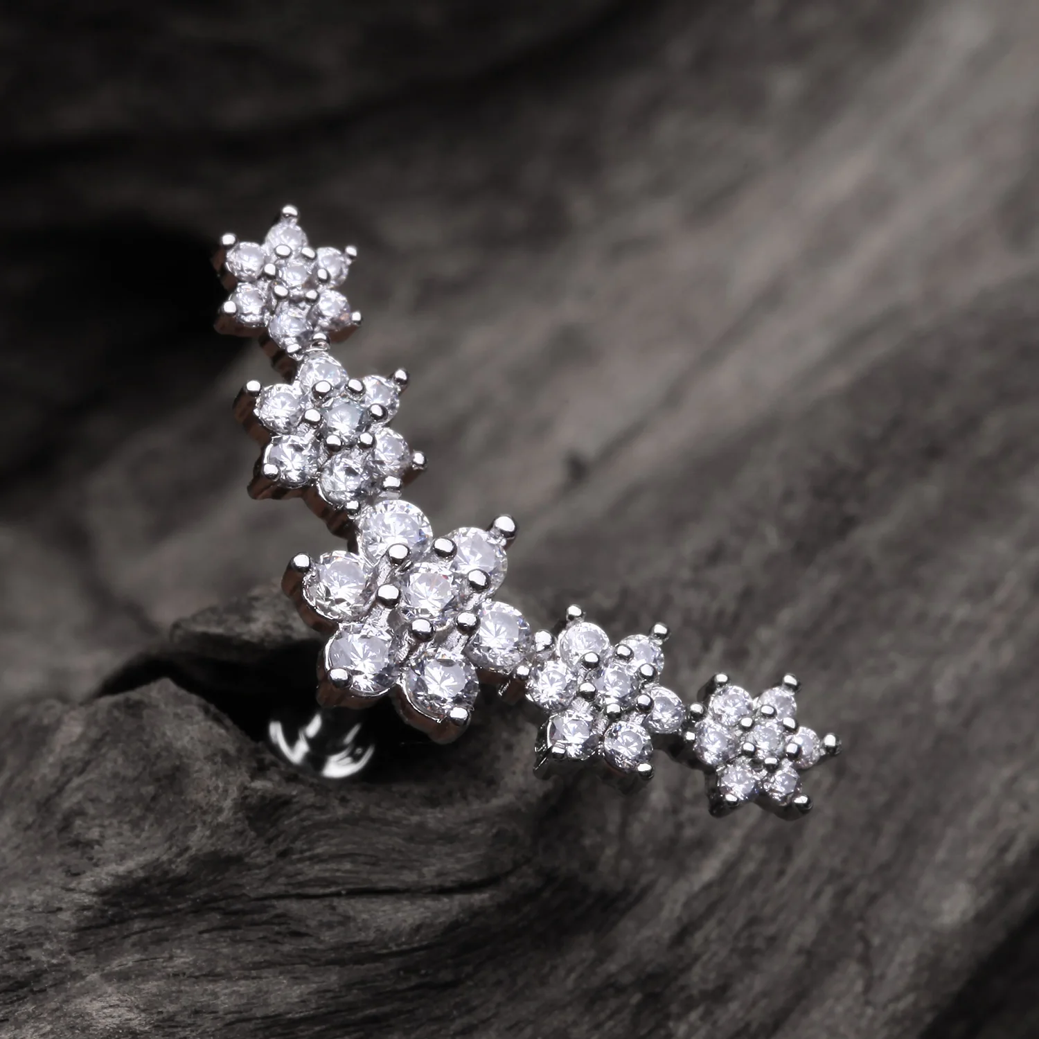 Brilliant Sparkle Flower Journey Top Internally Threaded Steel Labret - Image 2