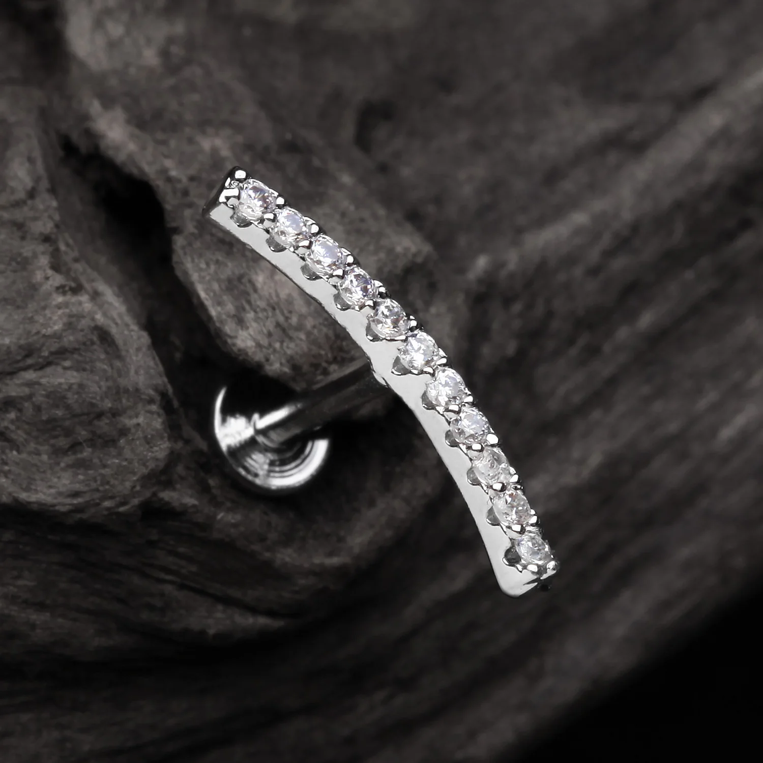 Brilliant Sparkle Gems Journey Top Internally Threaded Steel Labret - Image 2