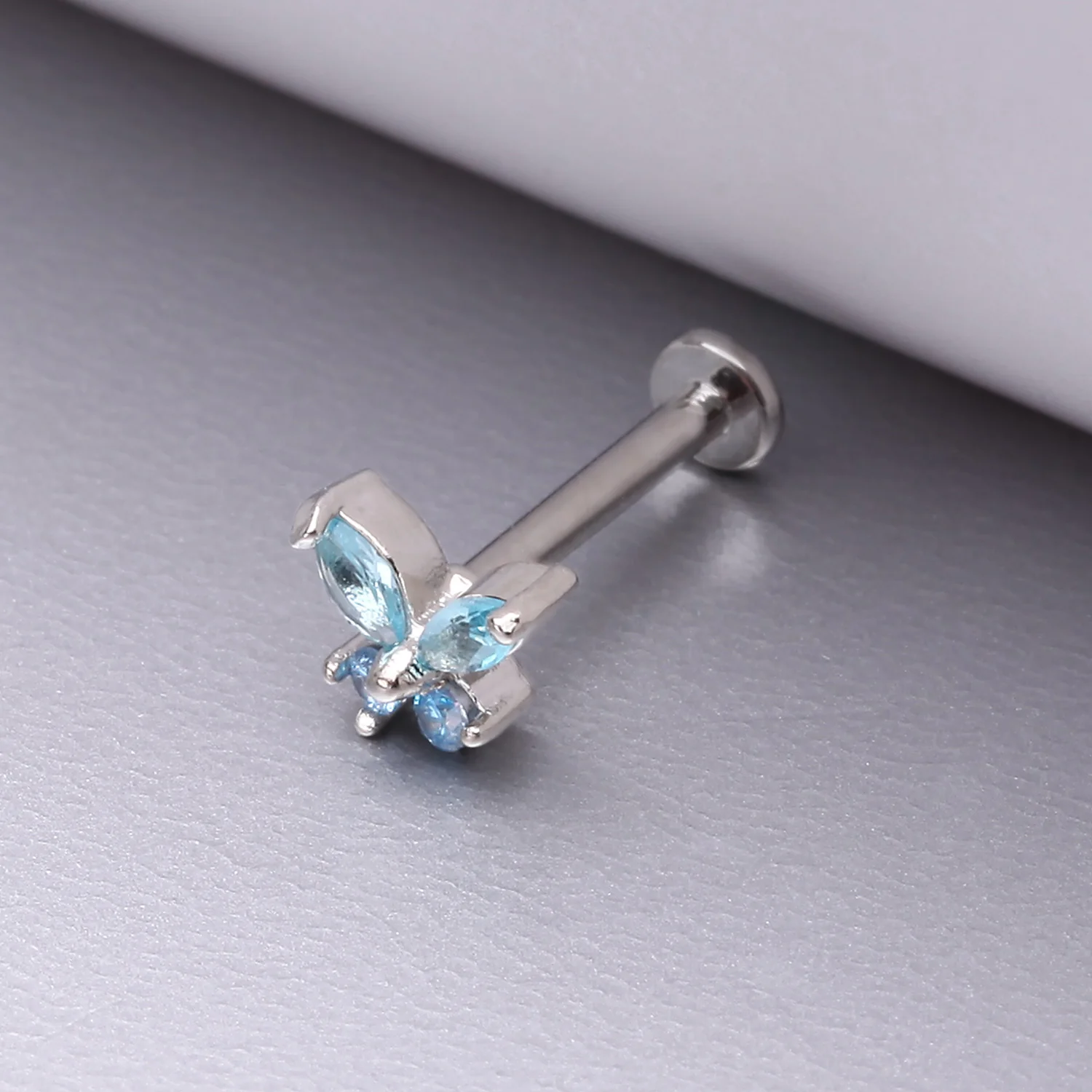 Butterfly Sparkle Prong Set Top Internally Threaded Steel Flat Back Stud Labret - Image 2