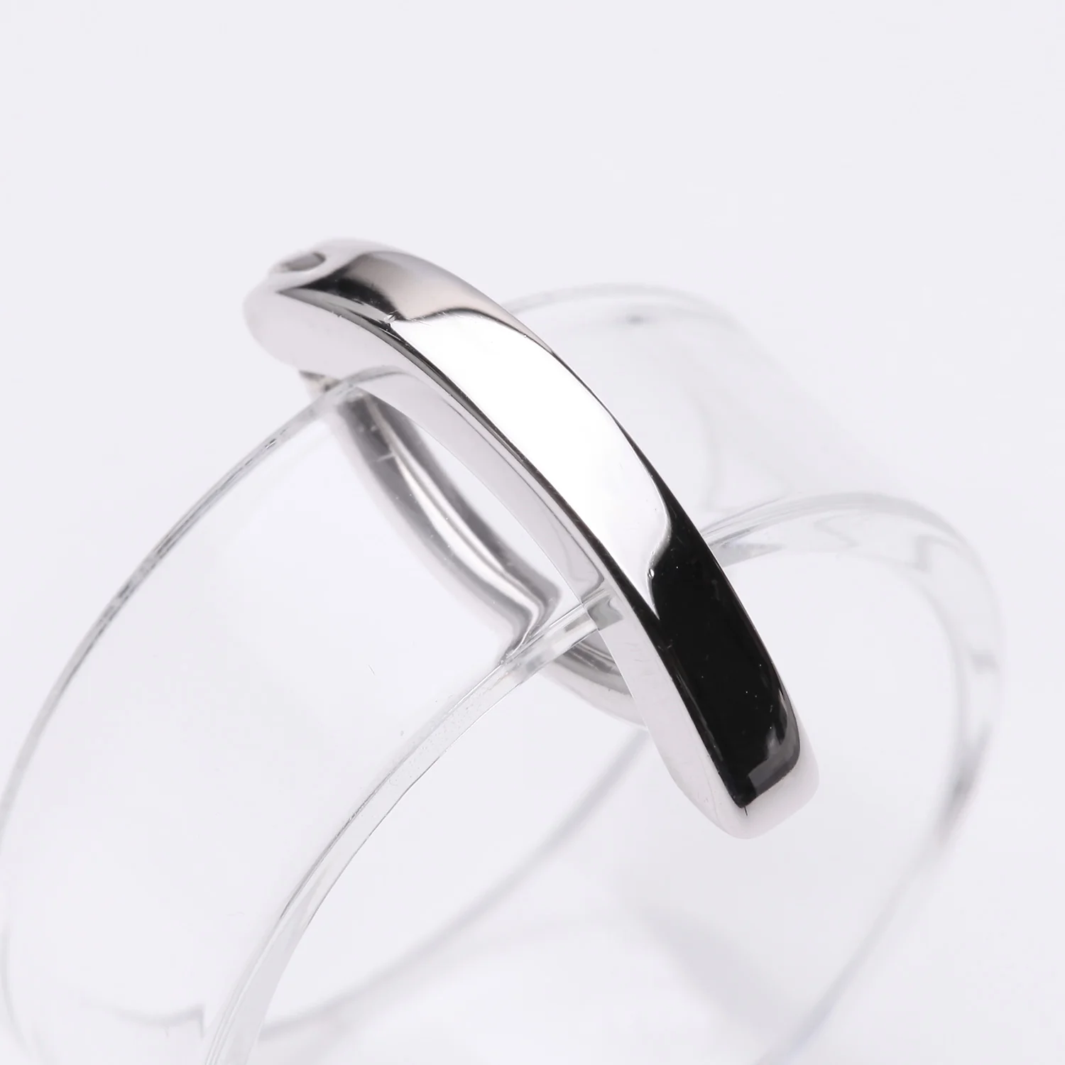 Classic Minimalist Steel Curved Bar Clicker - Image 2