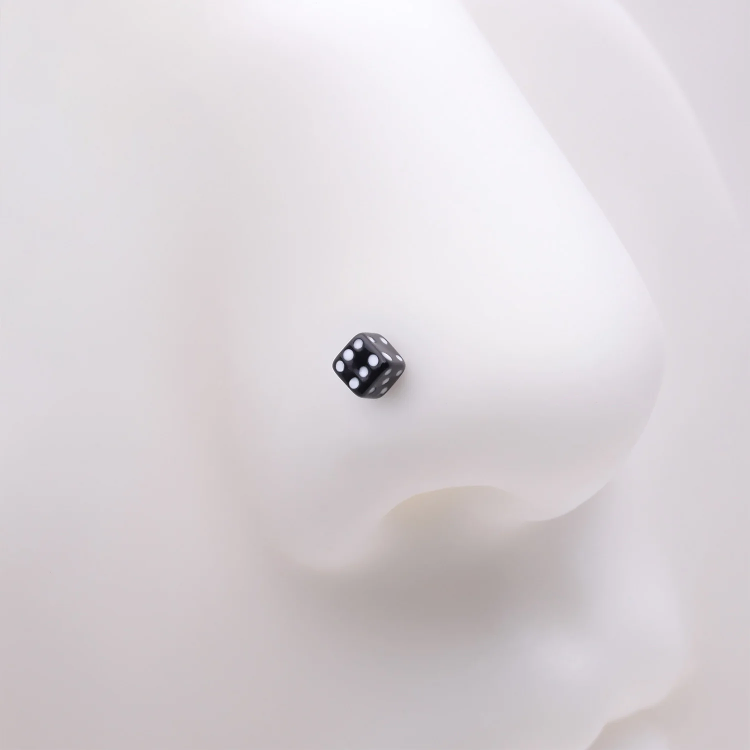Dice Top Nose Stud Ring - Image 2