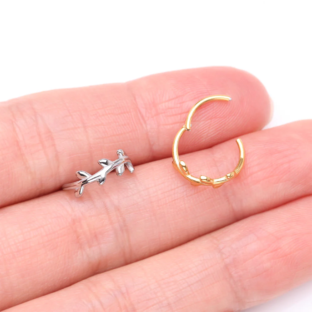 Golden Adorable Leaflet Wreath Steel Clicker Hoop Ring - Image 4