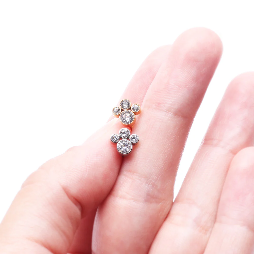 Golden Bali Bauble Sparkle Top Internally Threaded Steel Labret - Image 5