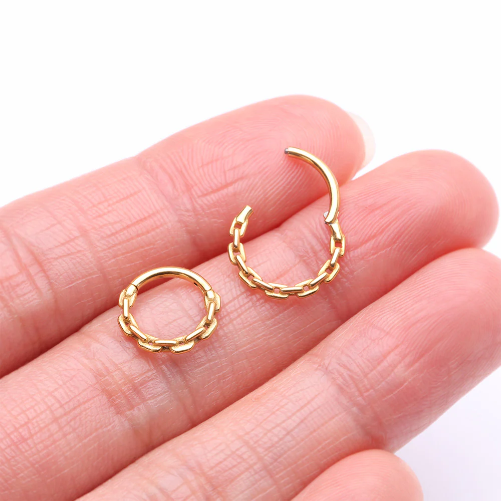 Golden Classic Chain Link Clicker Hoop Ring - Image 3