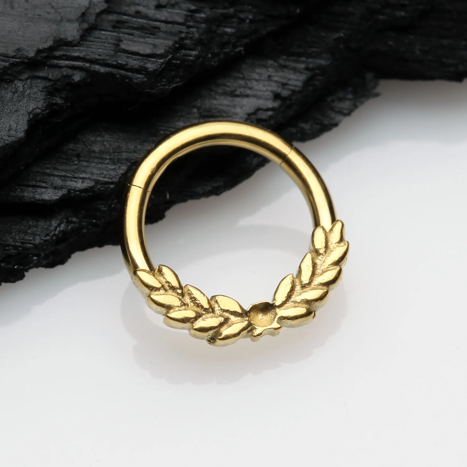 Golden Laurel Wreath Seamless Clicker Hoop Ring - Image 2