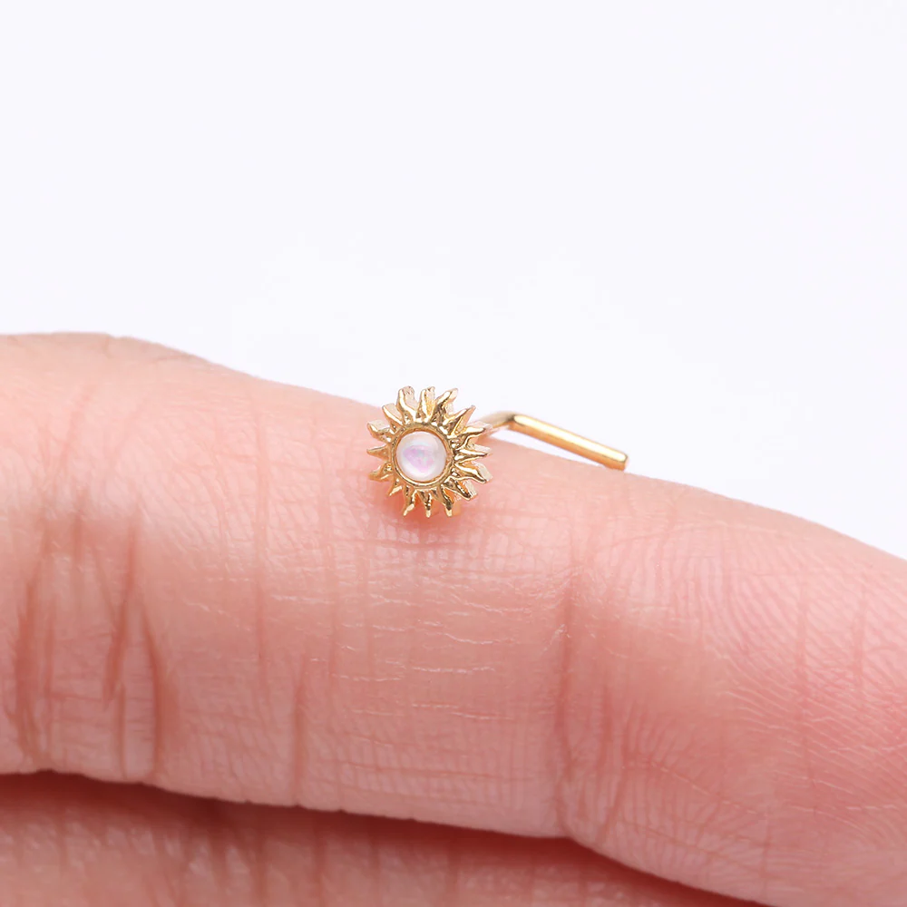 Golden Opalescent Blazing Sun L-Shaped Nose Ring - Image 3