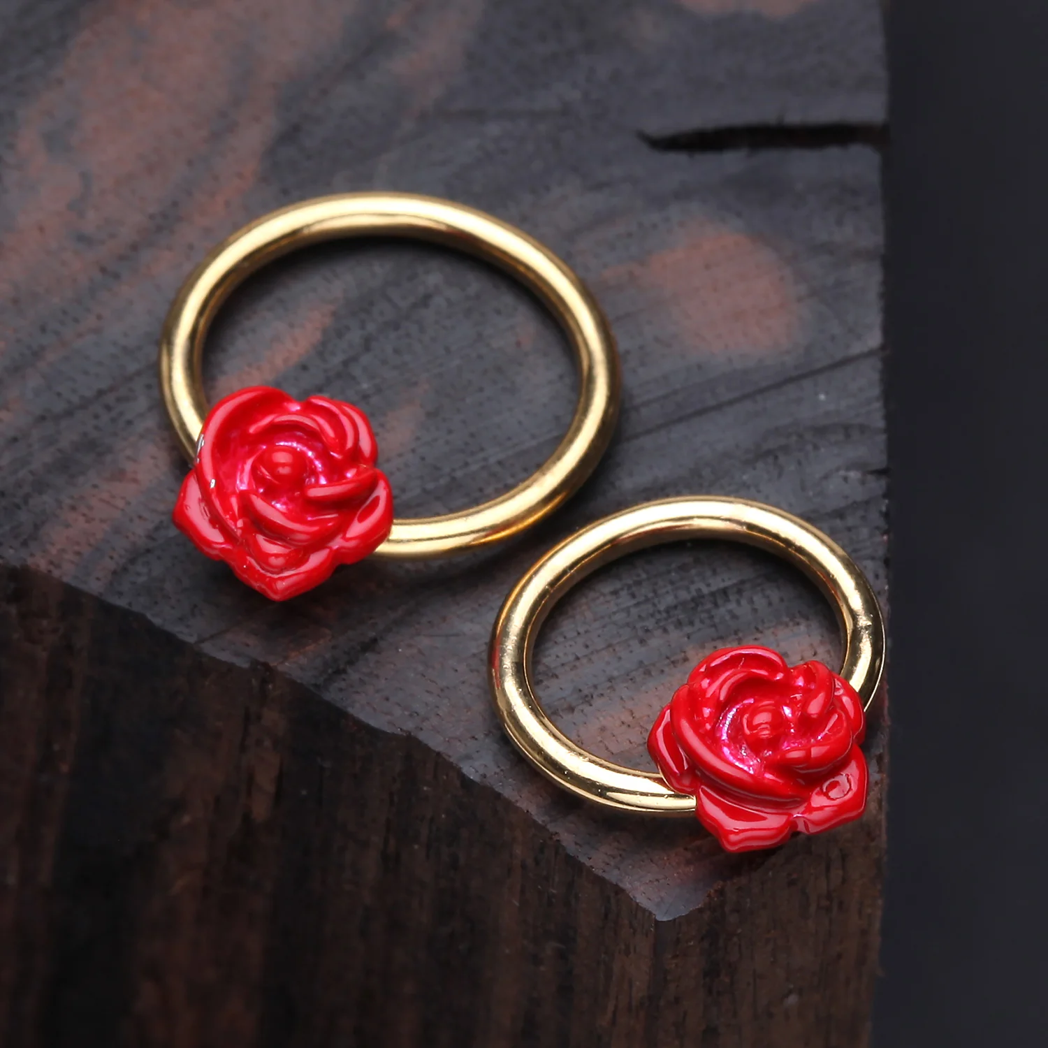 Golden Romantic Red Rose Captive Bead Ring - Image 2