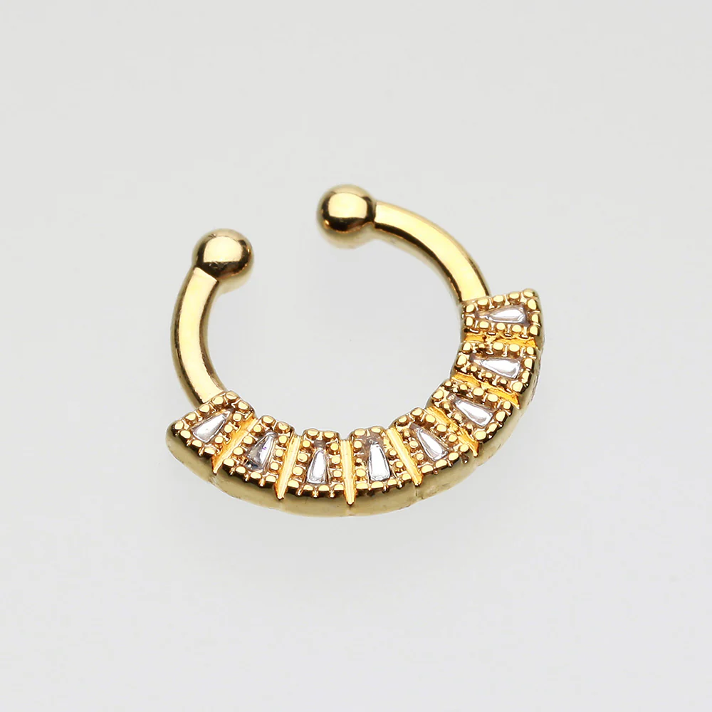 Golden Sabre Arc Fake Septum Clip-On Ring - Image 3