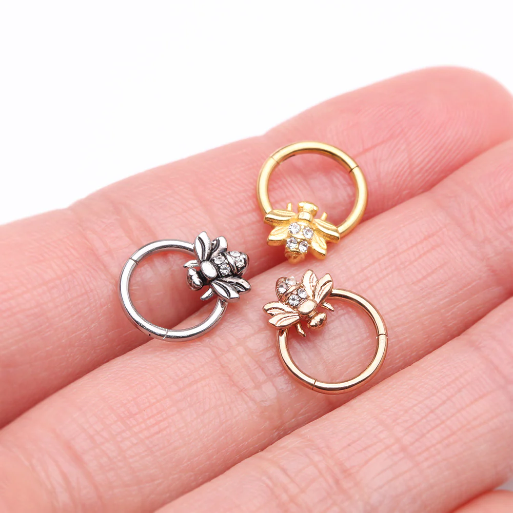 Golden Vintage Honey Bee Sparkle Seamless Clicker Hoop Ring - Image 4