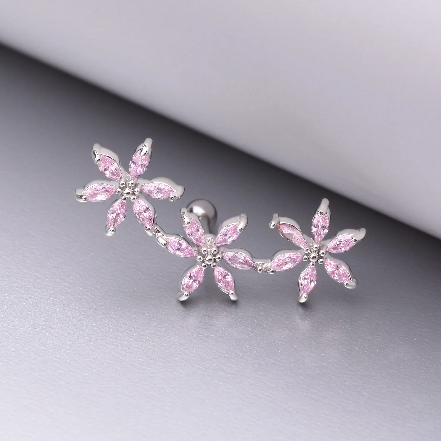 Grand Sparkle Triple Flowers Steel Cartilage Tragus Barbell Stud - Image 2