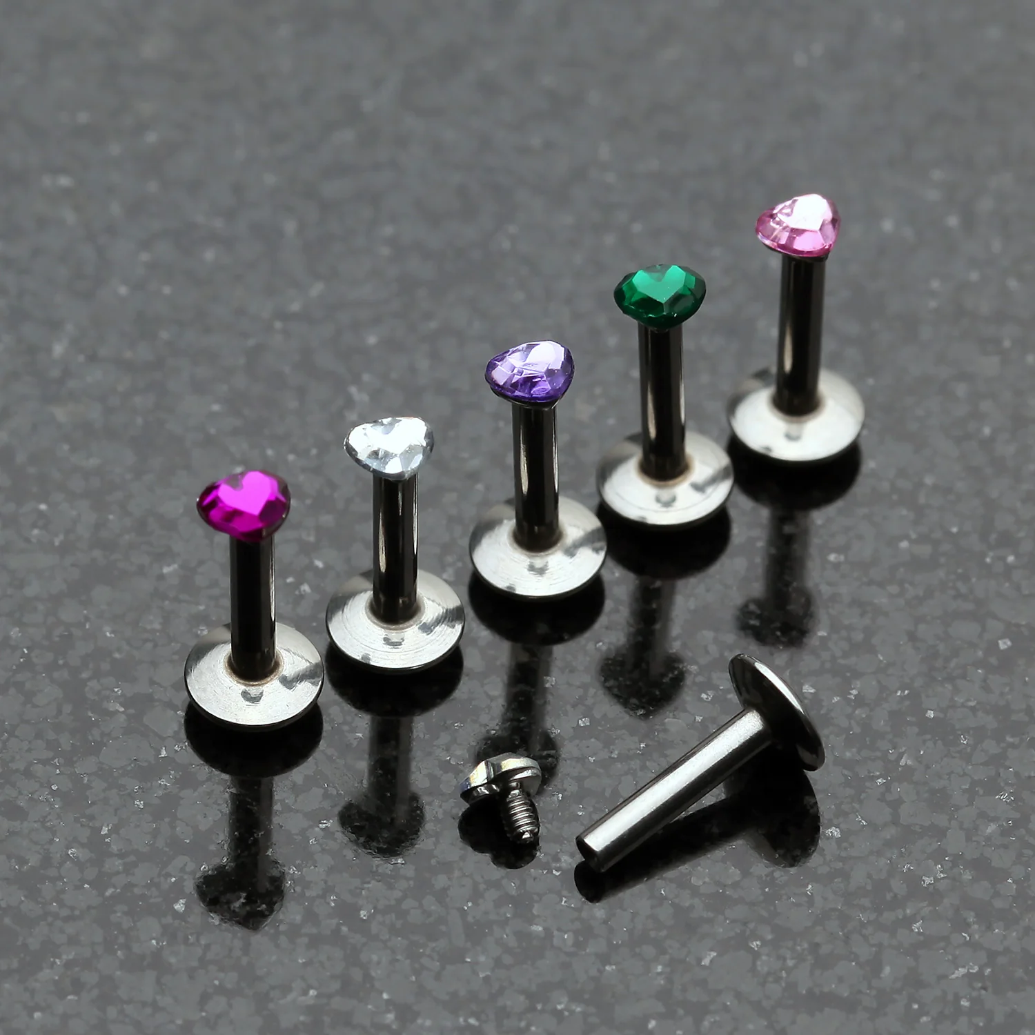 Heart Gem Top Internally Threaded Labret - Image 2
