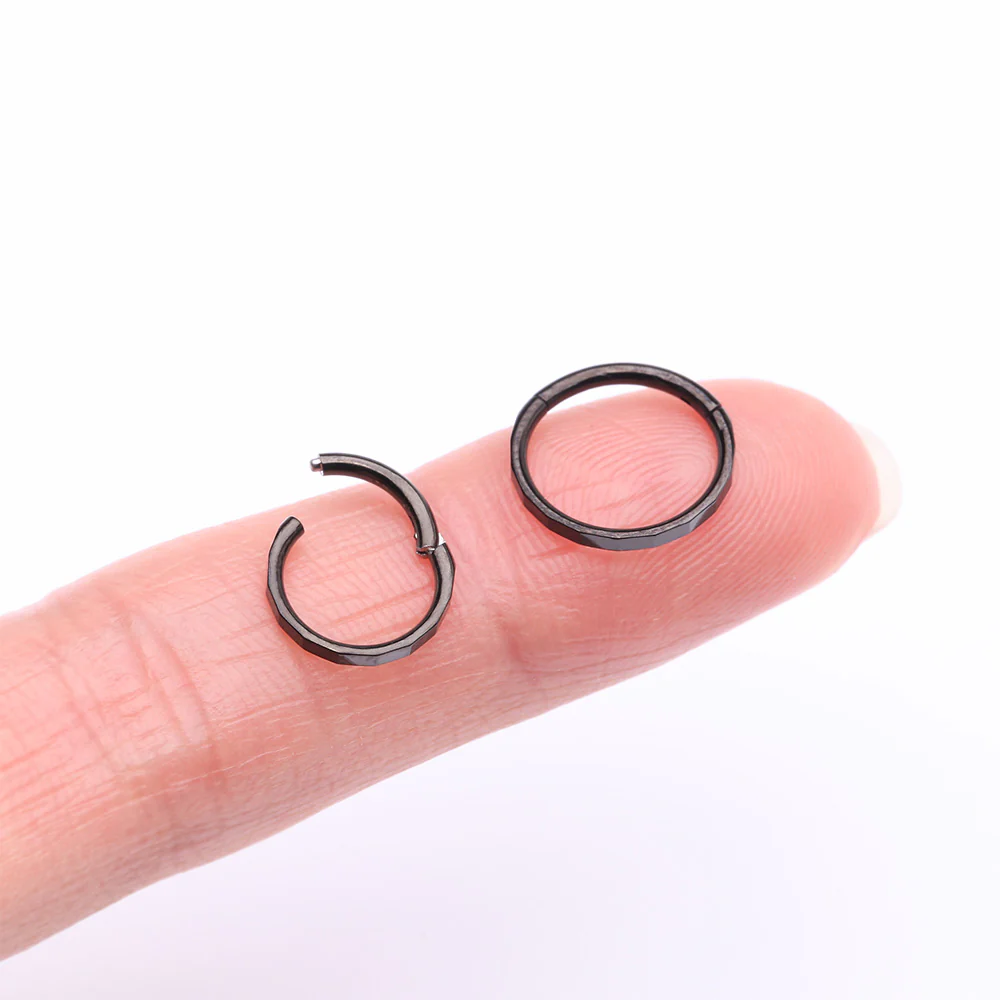 Implant Grade Titanium Blackline Rigid Rectangle Faceted Clicker Hoop Ring - Image 3