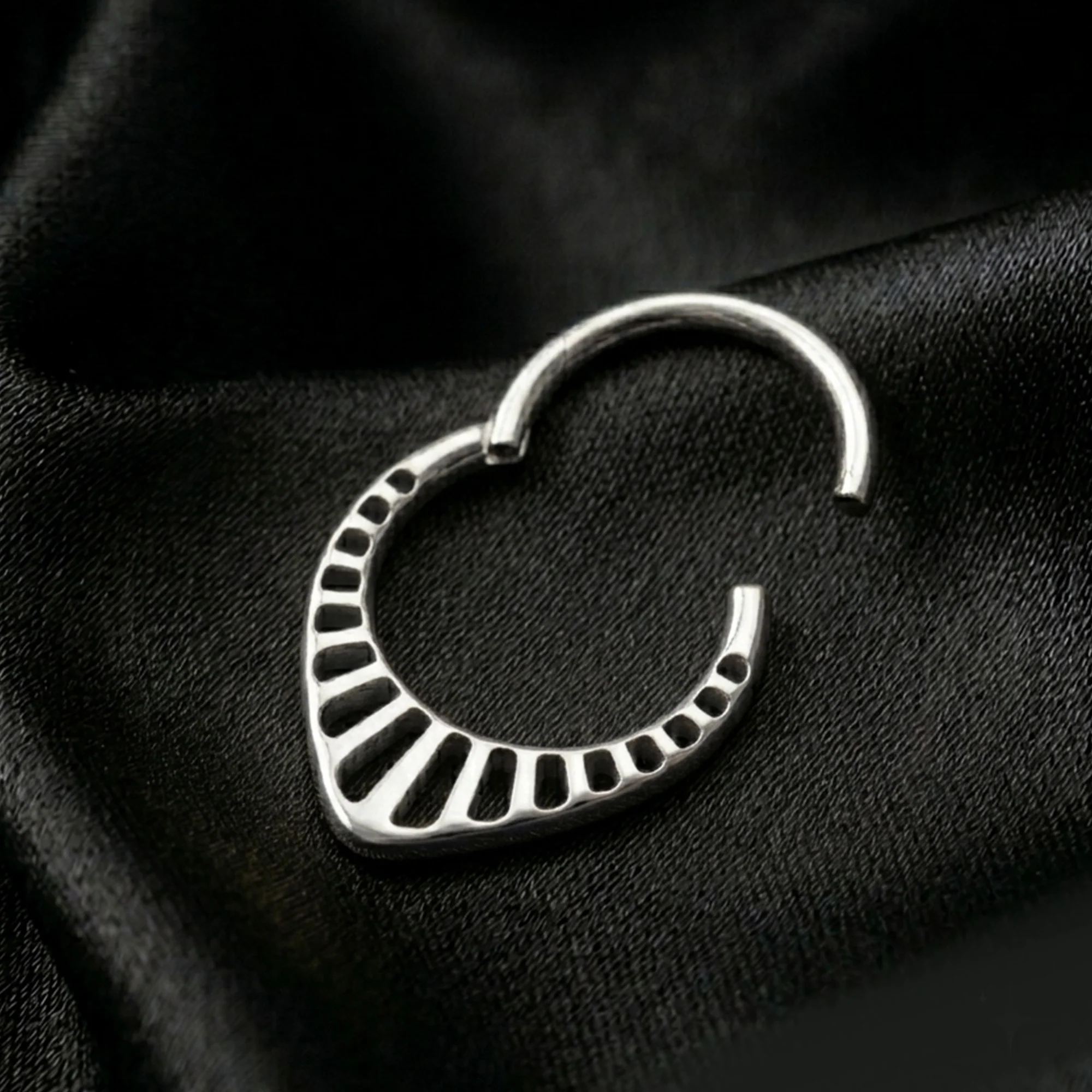 Implant Grade Titanium Grand Tiara Teardrop Clicker Hoop Ring - Image 3